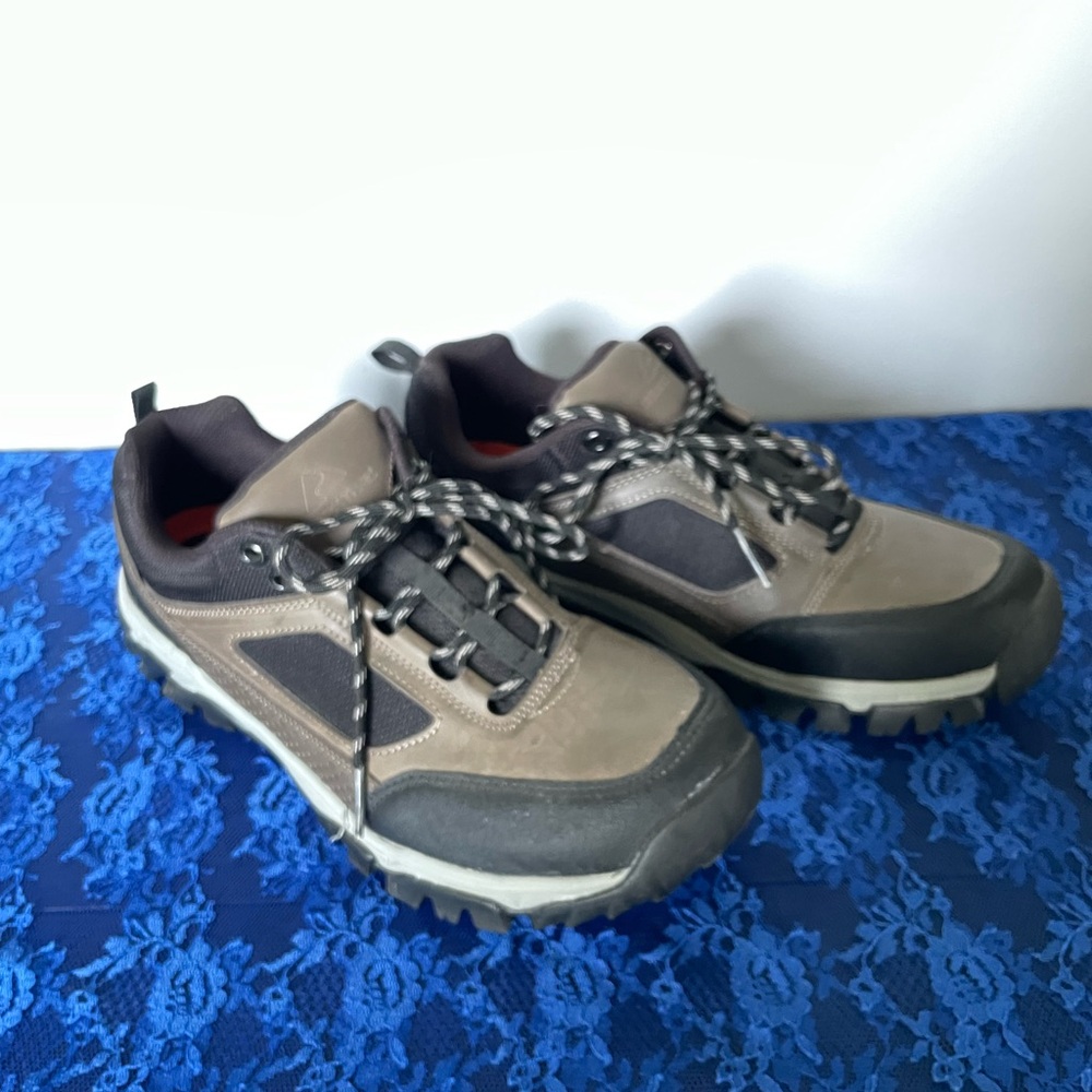 NWOT Ozark Trail Men's Low Hiking Shoes, Size 11
